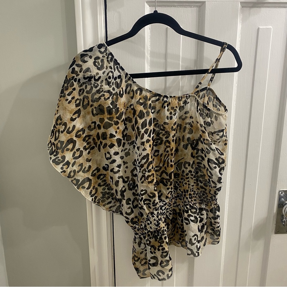Streetwear Society Leopard Print Asymmetrical Blouse